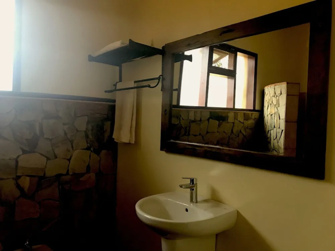 Enyati Lodge
