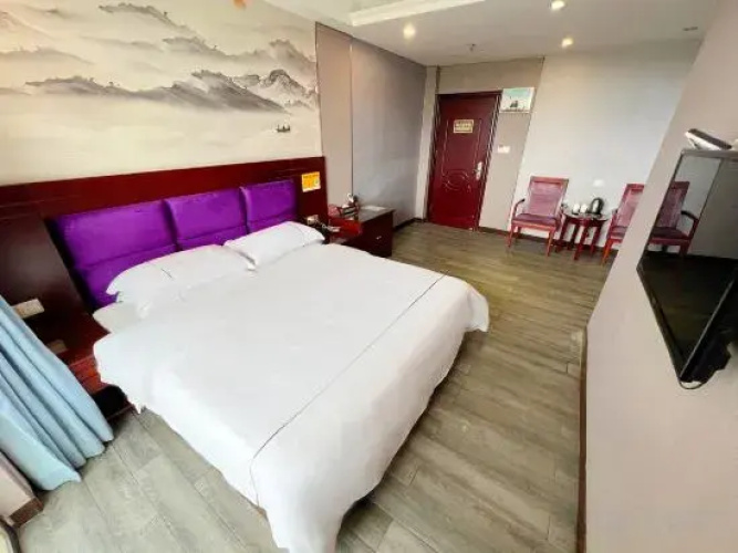 Ruiteng Hotel
