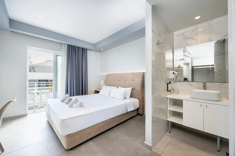 Deluxe Double room with balcony