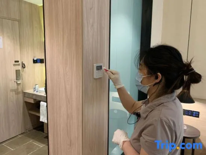 Yating Hotel (Rizhao Station RT Mart Branch)