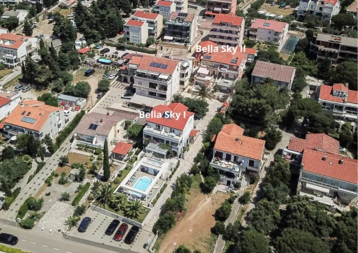 Apartment with sea view