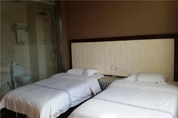 Kaiyue Business Hotel