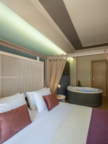 Deluxe room with balcony