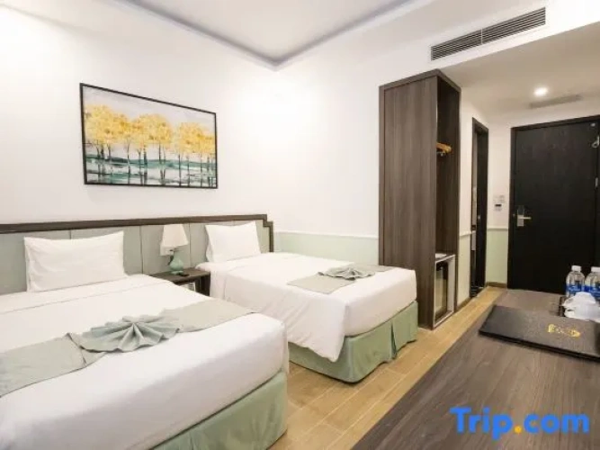 Quadruple Family Suite