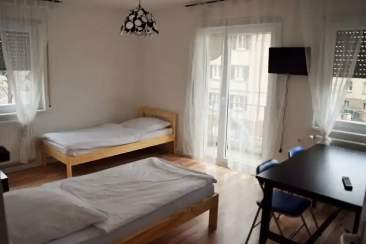 AB Apartment 13