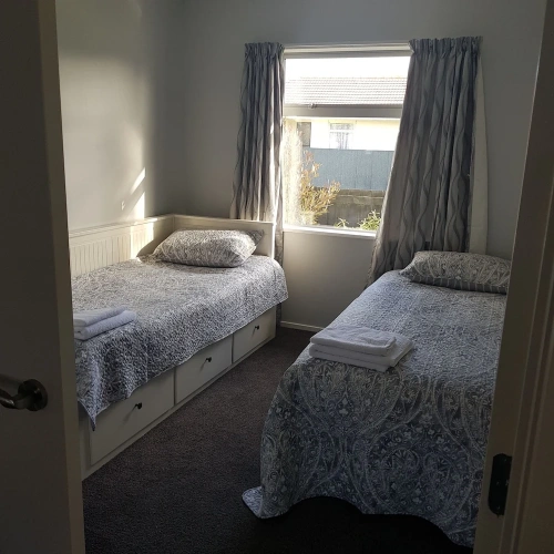 3 Bedrooms Cottage with garden view