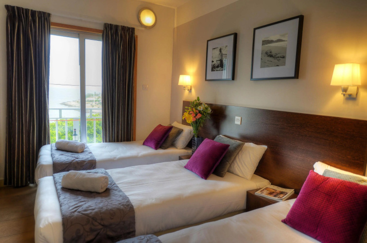 Carlton Hotel