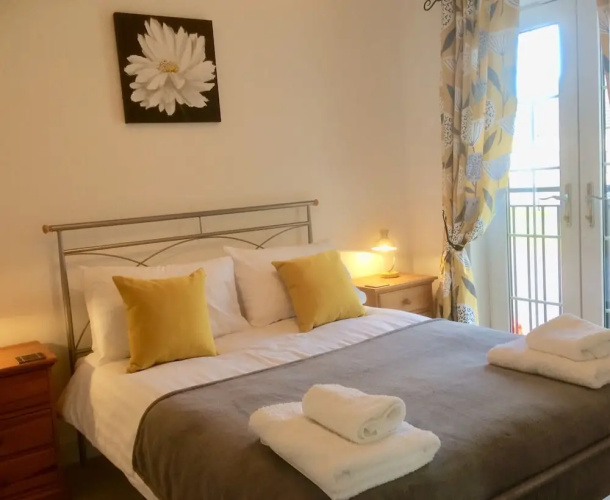 Nine Oaks Apartment