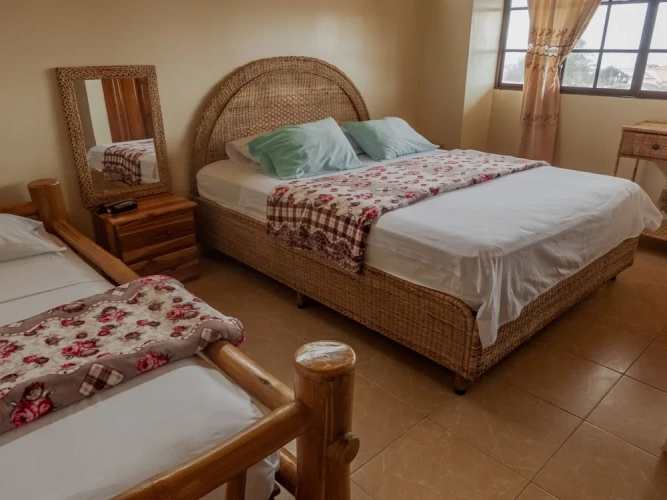 Standard Triple room