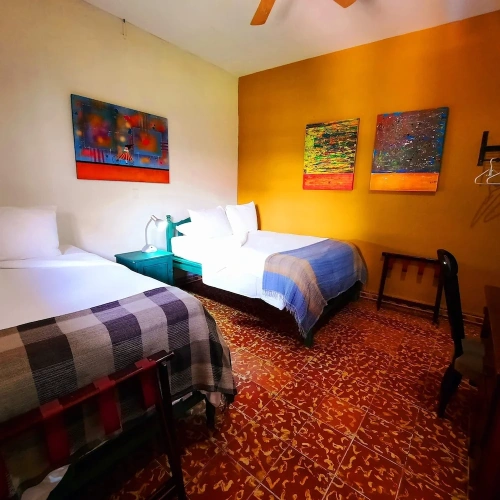 Standard Triple room
