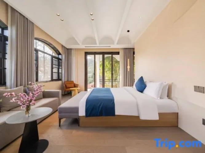 Quadruple Suite with mountain view
