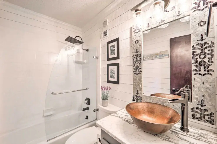 Resort Amenities: Beech Mtn Condo Near Skiing!