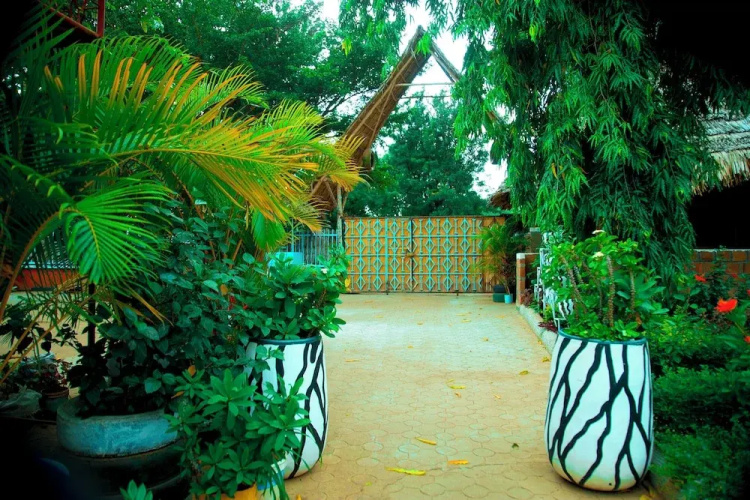 Royal Wonders Hotel