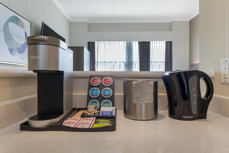 Best Western Plus Carlton Plaza Hotel photo 14