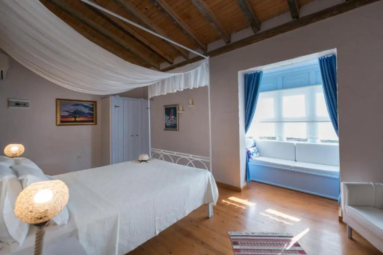 Deluxe Double room with view