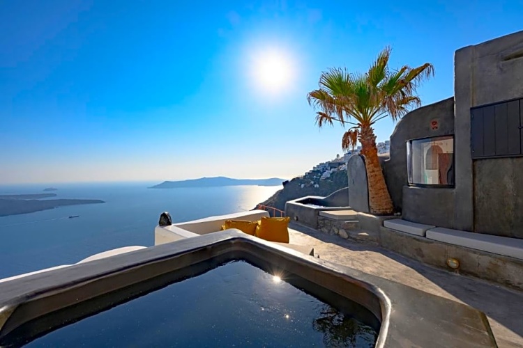Superior Double Suite with mountain view