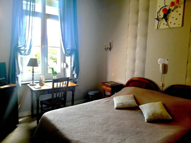 Logis Le Clos du Montvinage Rest. Auberge Val De l'Oise