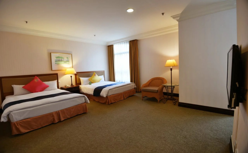 Wei-Yat Grand Hotel