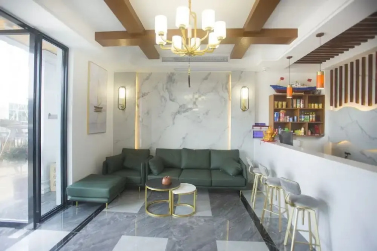 Shengsi Xinyue Hotel