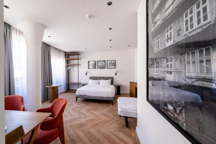 Kent Hotel Domenig