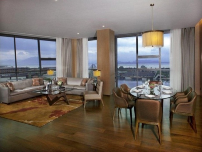 3 Bedrooms Apartment