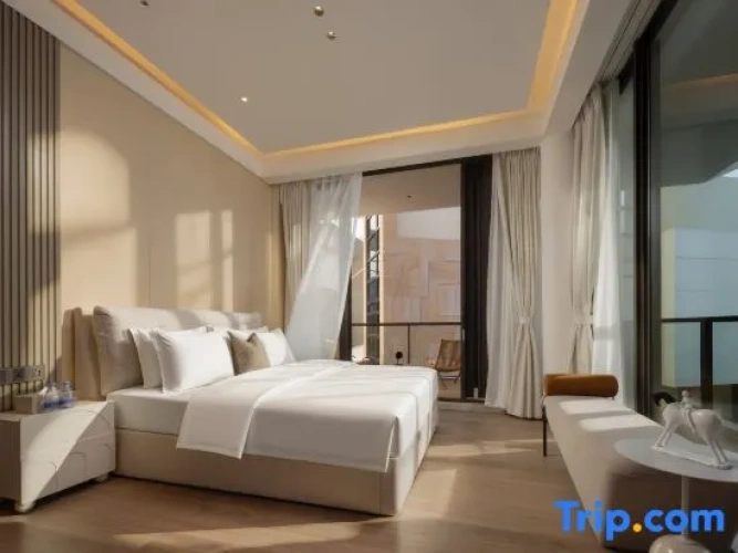 5 Bedrooms Cottage