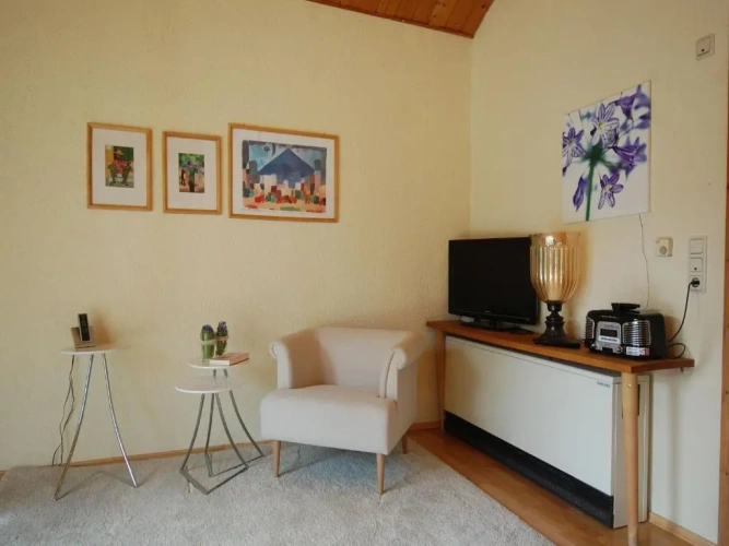 2 Bedrooms Cottage