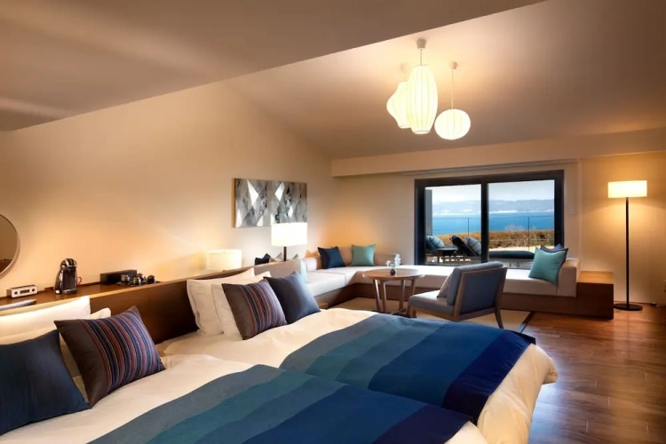 Standard room with balcony