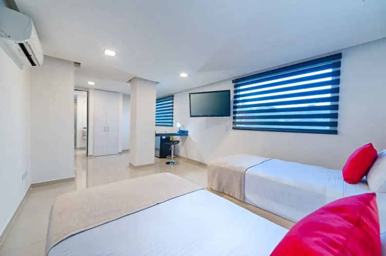 Hotel Blue 66