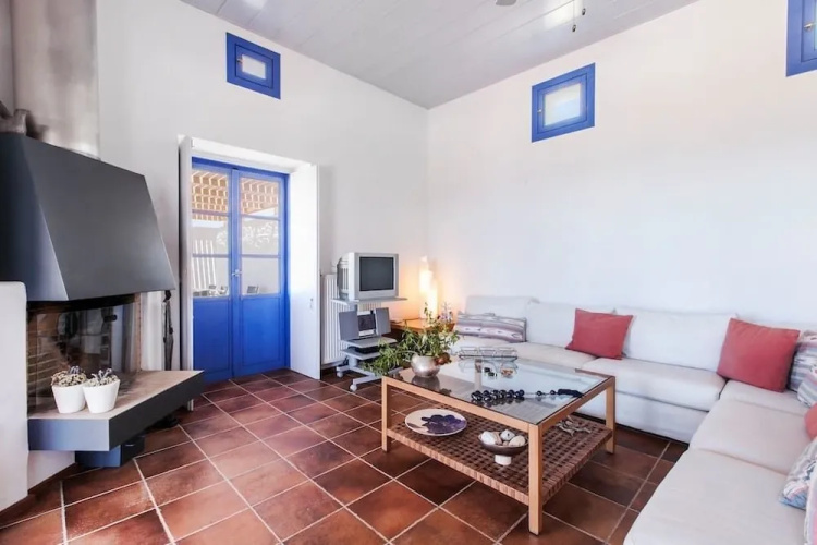 Gorgeous 6bdr SeaFront Villa