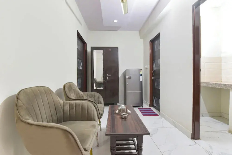 Fabhotel Bungalow 14