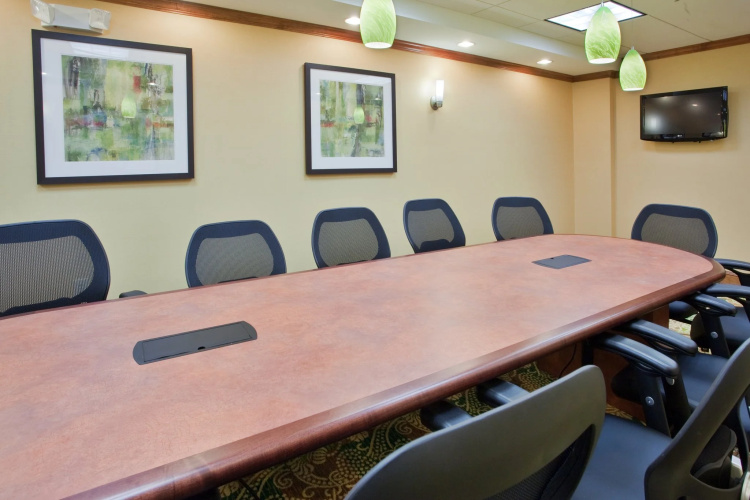 Holiday Inn Express Hotel & Suites Fredericksburg photo 22
