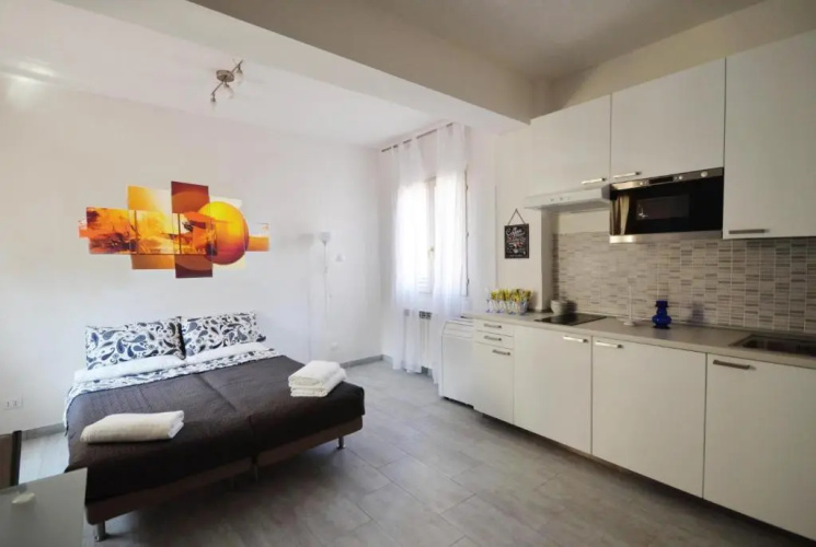 4-Tourist House Bologna-Studio