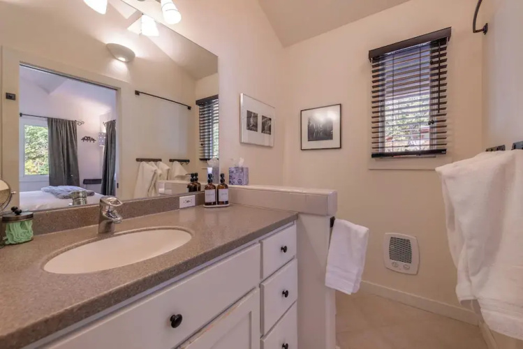 3BR Home in Alpine Meadows for 8