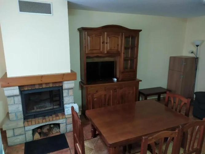 3 Bedrooms Apartment