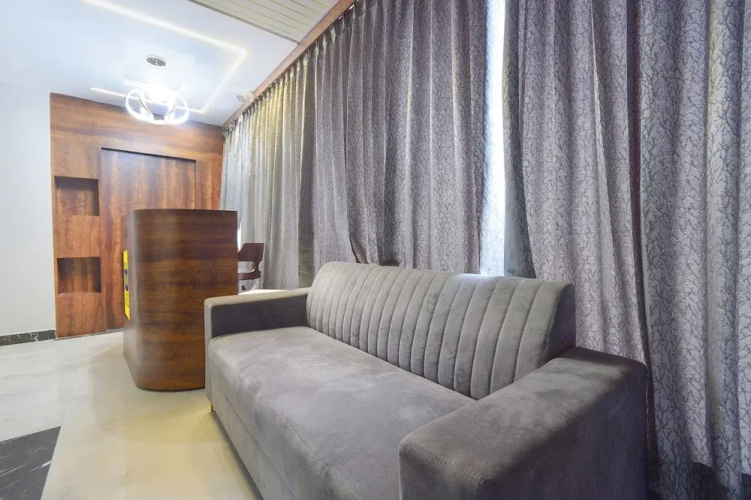 Fabhotel Srs Grand
