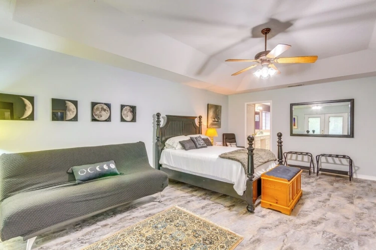 Guest rooms
