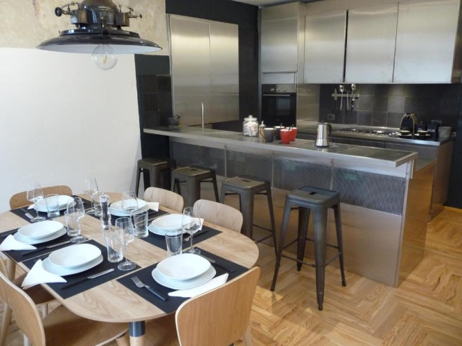 3 Bedrooms Apartment