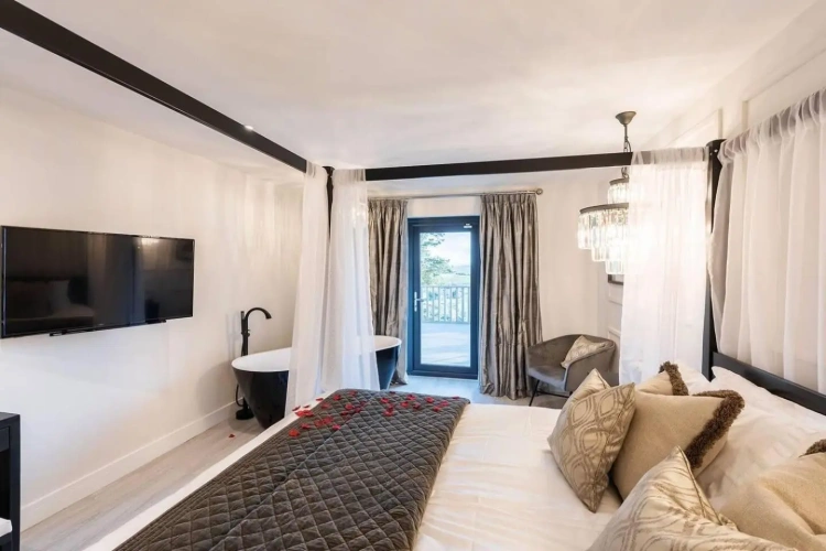 Guest rooms