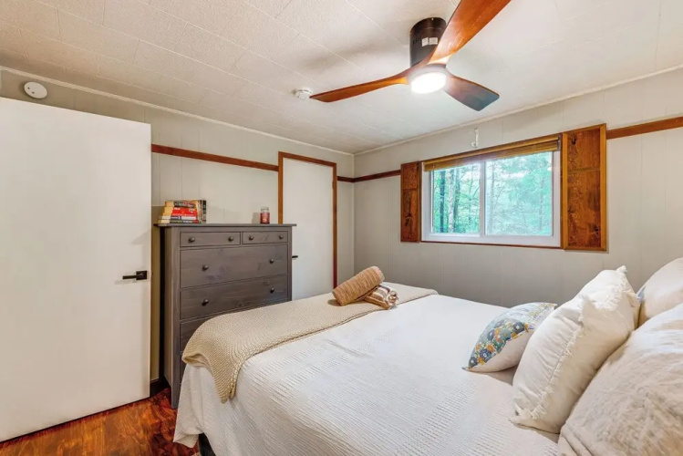 Deck & Fire Pit: Pet-friendly Pocono Lake Abode!