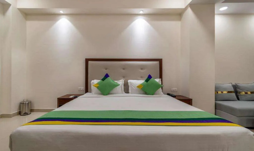 Treebo La Mirage Suite