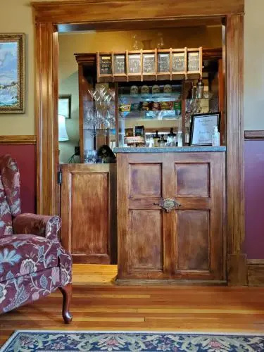 The Home Place Inn