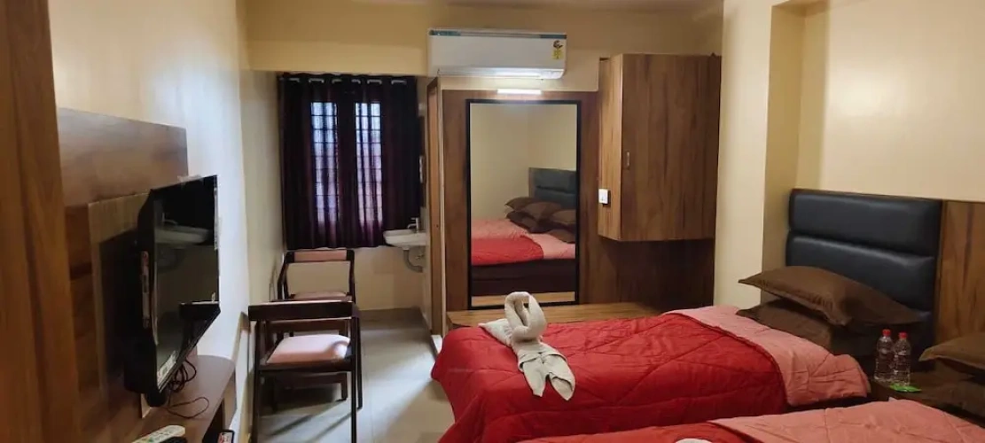 Standard Triple room