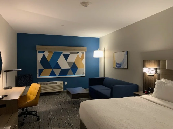 Classic Quadruple Suite