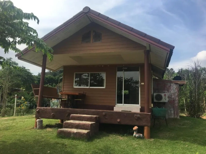 Deluxe Bungalow with balcony and with garden view