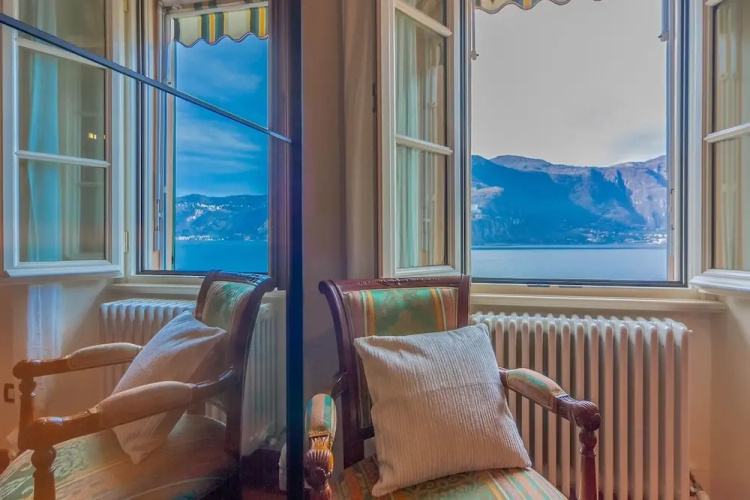 Aglaia Luxury Lake View