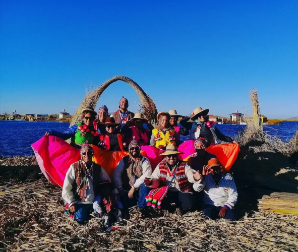 Uros Suma Jakana Lodge