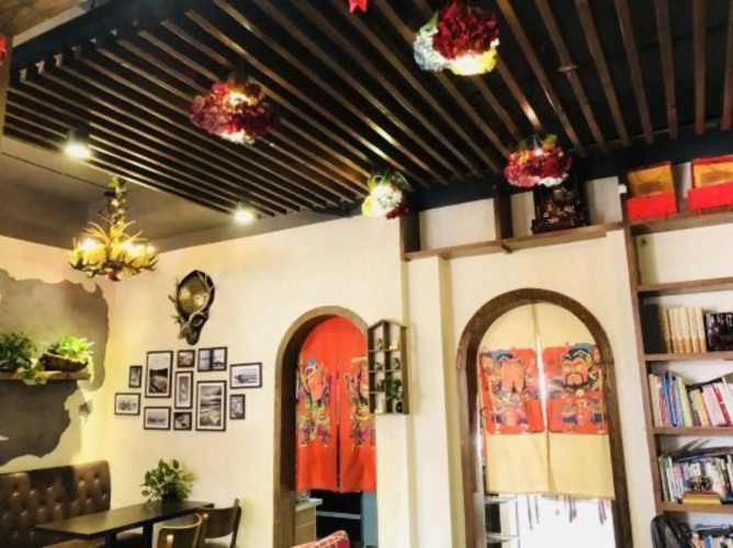 Mingyue Guxiang Inn