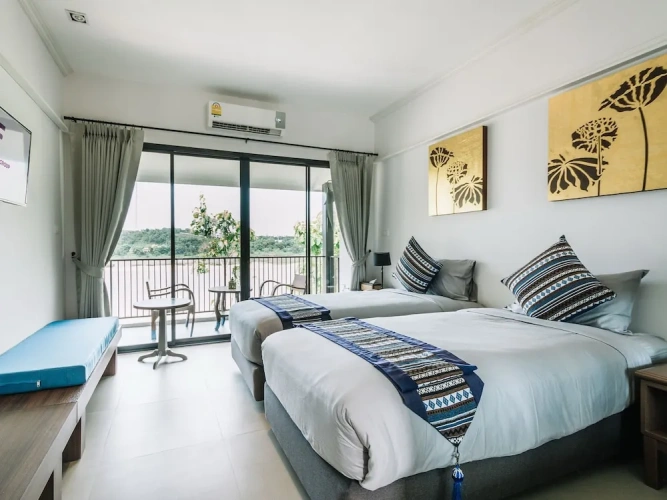 Deluxe Double room with balcony and with river view