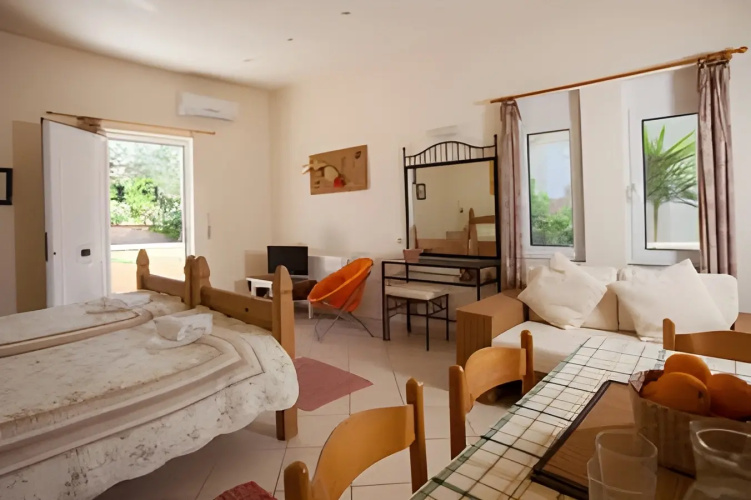 New Kydonia Suites & Studios